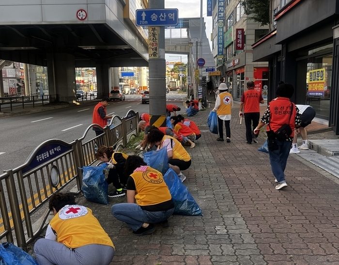 송산1동, 추석맞이 환경정화 활동으로 쾌적한 거리 조성