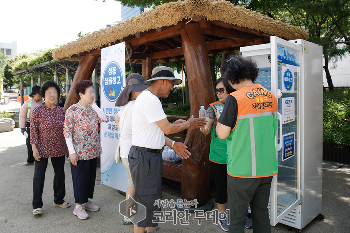 성동구, "폭염에 지지 않는다"… 무더위쉼터 200곳·생수 지원 등 총력 대응