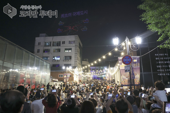 “비도 막지 못한 9만 인파”…10주년 맞은 ‘인천 개항장 국가유산 야행’, 성황리 마무리