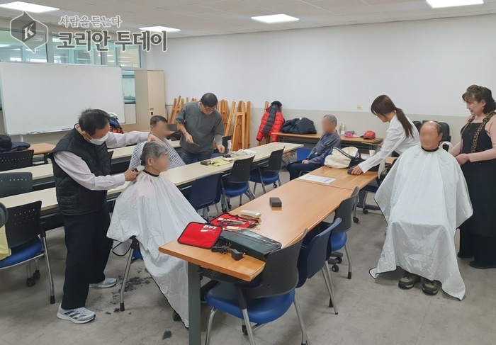 도화2·3동 주민자치회, 매월 ‘사랑의 이미용 봉사’로 지역 어르신에 따뜻한 손길