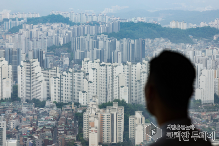 현 정부, 강력 대출 규제 이어 ‘고밀 개발·유휴부지 활용’ 카드 꺼내나