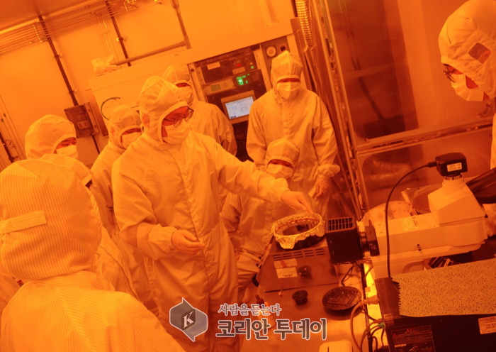 “취업까지 직진!”… 한국폴리텍대학, 앰코와 손잡고 반도체 인재 키운다