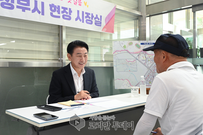 김동근 의정부시장, 가능동 주민센터에서 현장시장실 열어 시민들과 소통