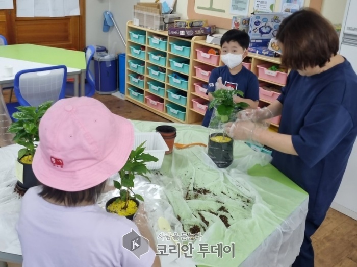 통장공동체‘그림책 읽기’ 화분 심기 활동 등 진행