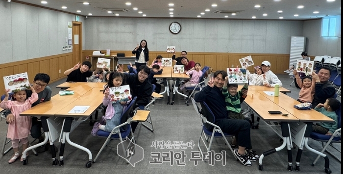 슈퍼맨이 된 아빠들, 아이와 함께 웃다