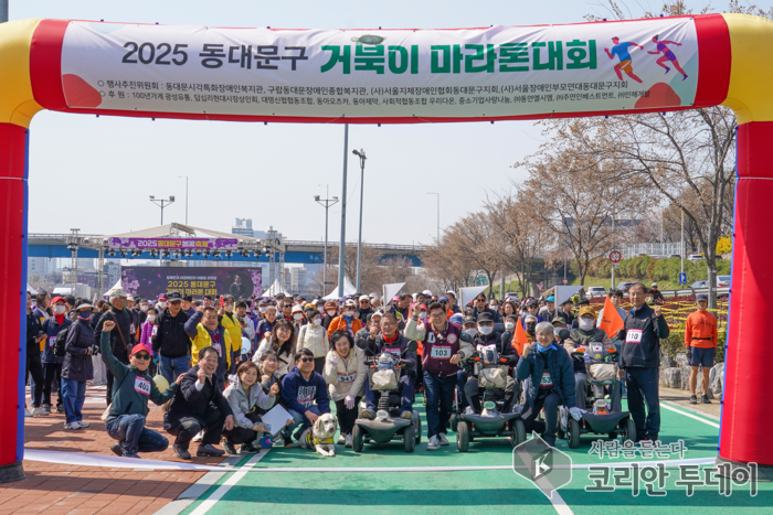 봄비와 꽃비 속에서 만끽한 봄, 봄꽃축제 성황리 개최