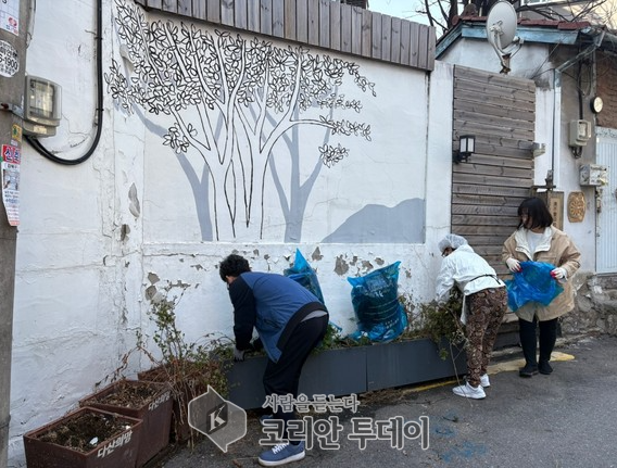 주민 손길로 다시 태어난 희망의 벽화, 중구 다산동