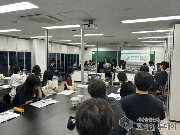 미리 보는 대학생활, 동대문구 대학 학과 체험 프로그램 성료