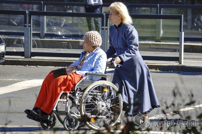 가족이 간병살인자가 되는 사회…“더 늦기 전에 간병제도 혁신해야”