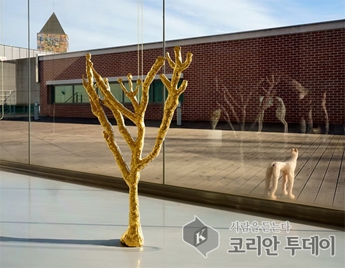 레나 쿠도, 문이삭, 문혜주, 오제성, 이은영, 최수진 이상한 물건들 The Strange Things