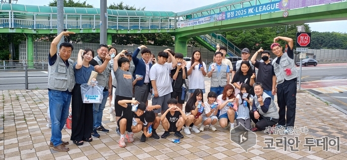 초등학생이 만든 육교 개선 프로젝트…조치원서 환경·안전 캠페인