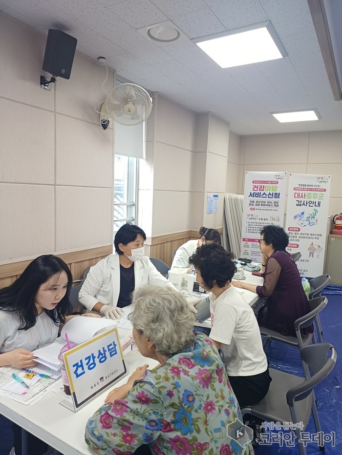 종로구, 제5기 이웃건강활동가 73명 위촉…주민 중심 건강 돌봄 본격화