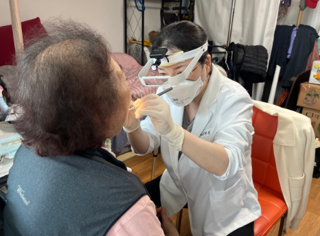 중랑구, 거동 불편 어르신 위한 방문 구강관리