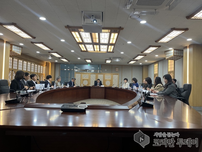 인천 동구, 교육혁신운영위원회 열고 지역 교육 발전 방향 논의