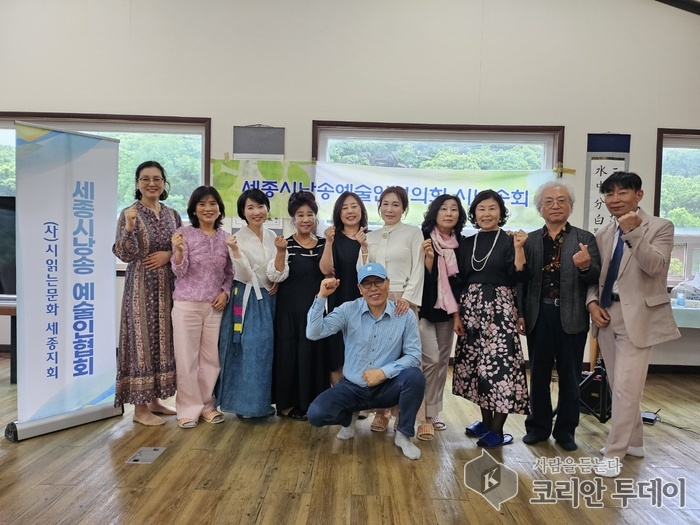 시와 음악이 흐르는 봄날, ‘블루베리 오후’ 감성 충만