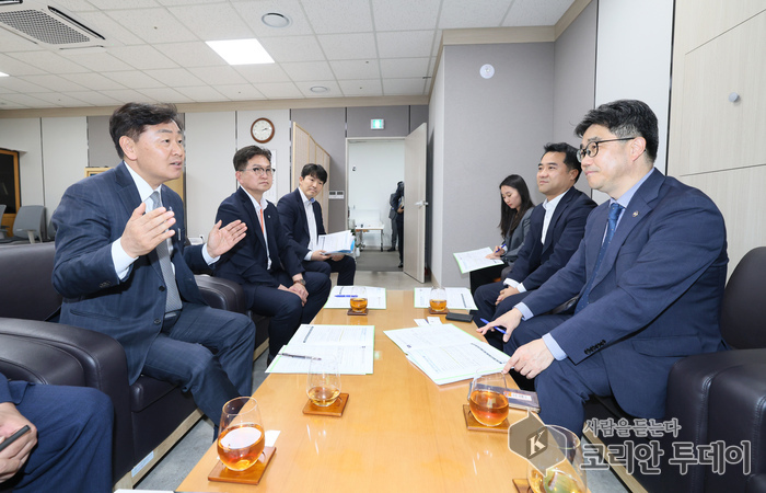 “지금이 골든타임”… 김관영 지사, 2026년도 국가예산 확보 위해 총력전 펼쳐