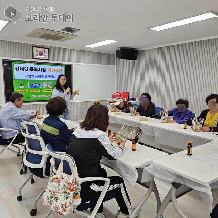 창작의 기쁨으로 자존감 회복… 금창동 지역사회보장협의체, 장애인 특화사업 본격 추진