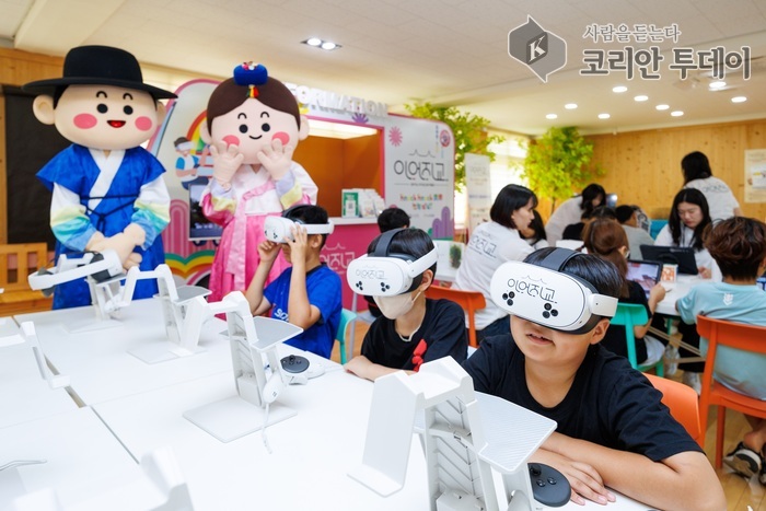 이동형 체험관 ‘이어지교’, 군산 청소년에 국가유산의 가치를 전하다