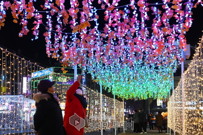 Promoting downtown revitalization and nighttime scenery improvement through the ‘Namdong Street of Light’