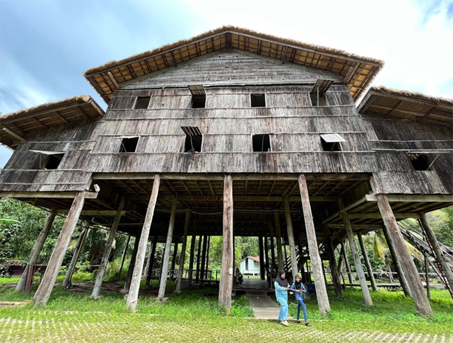 Sarawak-Cultural-Village1